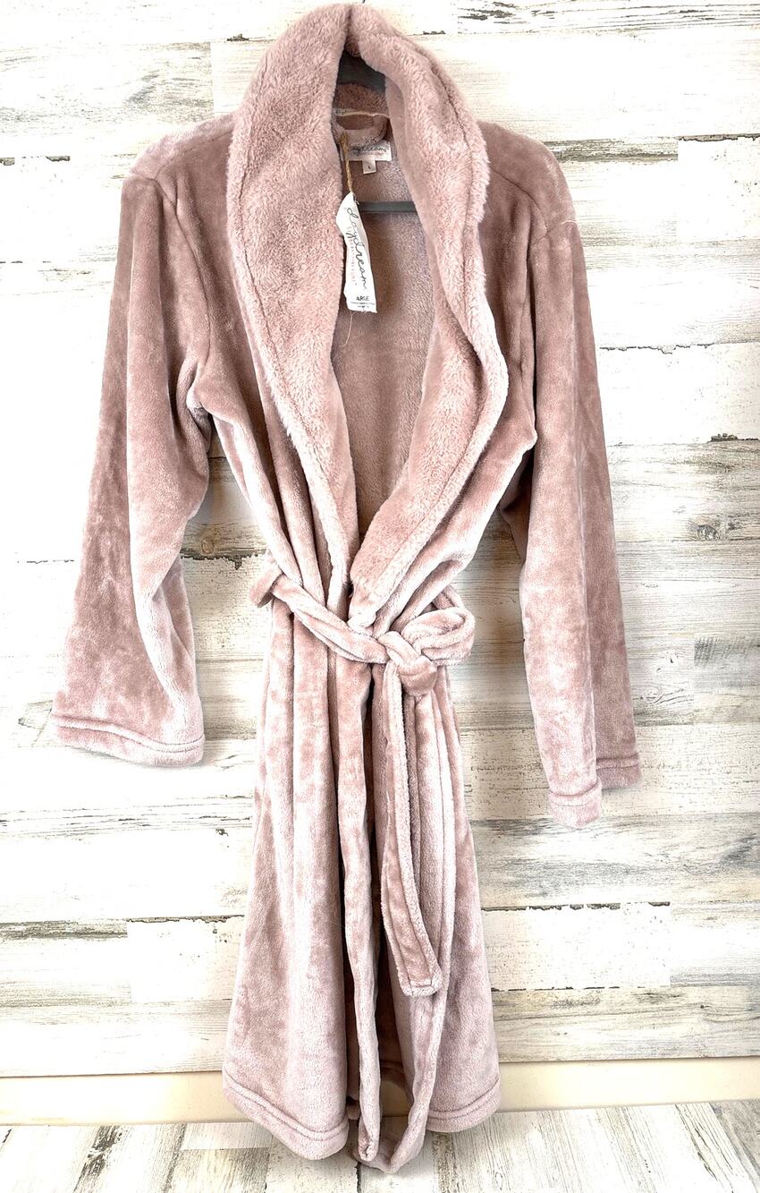 Daydream by Berkshire Home Womens Beige Plush Long Robe Soft Fluffy NWT